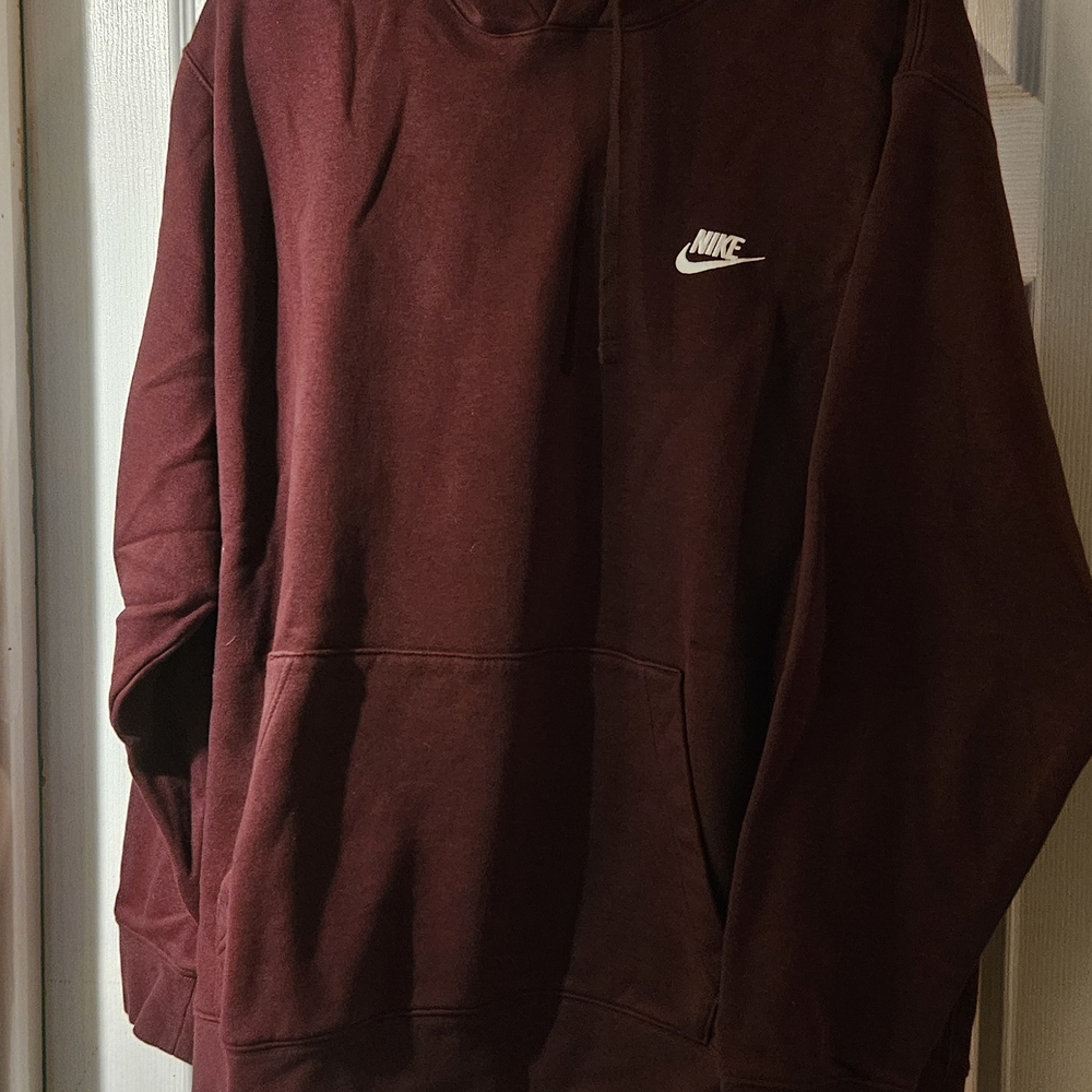 Nike Men's Burgundy Hoodie